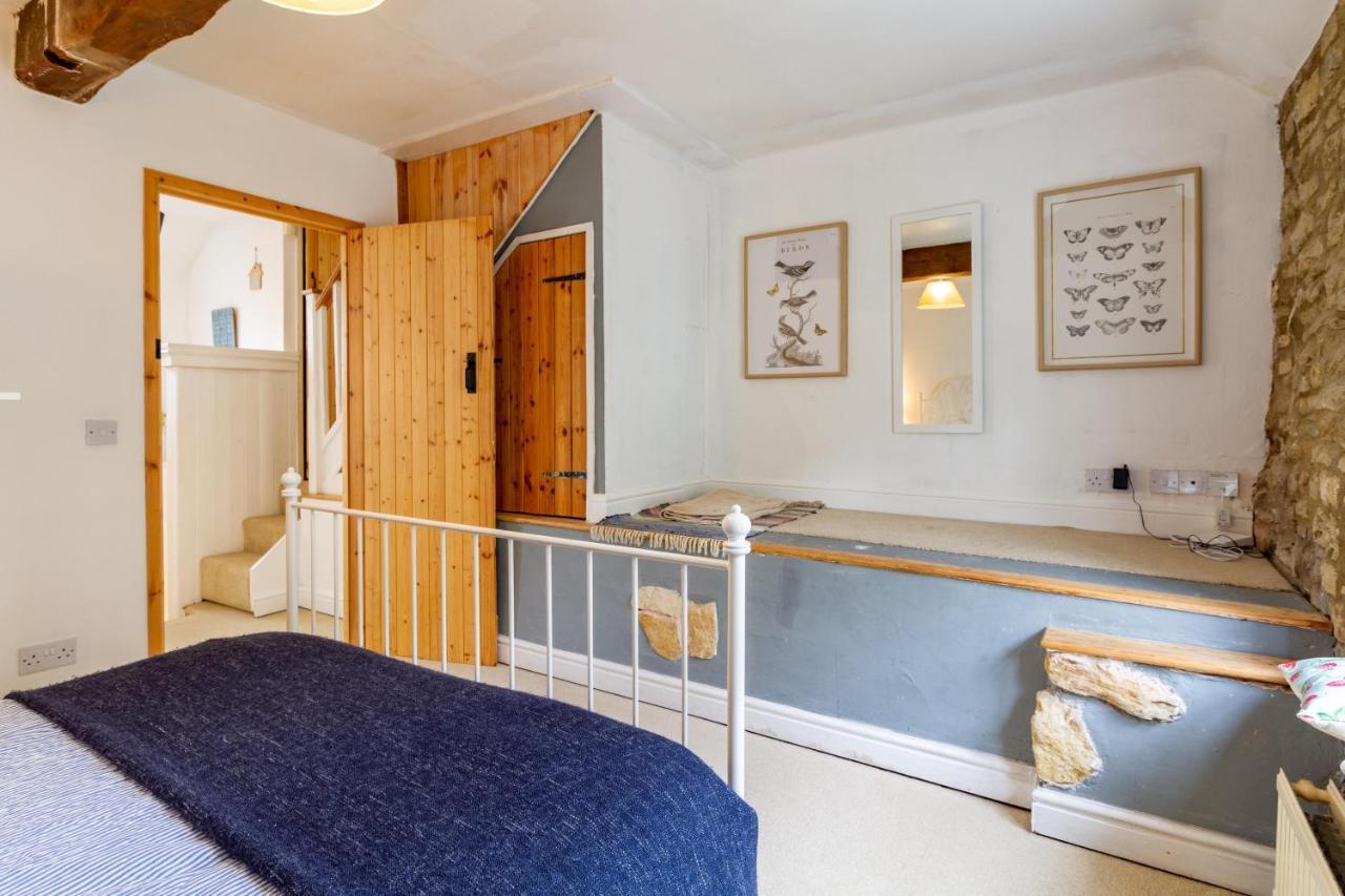 The Shoe Box Cottage With Allocated Parking Malmesbury Exterior foto